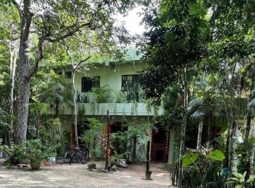 Casa · 241m² · 1 Recámara · 4 Estacionamientos · Jungle Eco Home