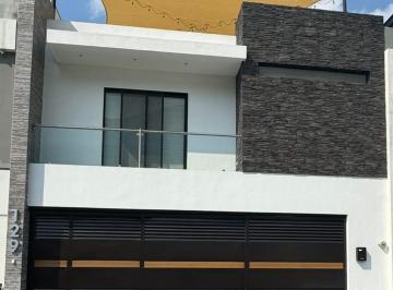 Casa de 3 habitaciones, García · Casa en Venta Santoral Ll | Cumbres | Garcia