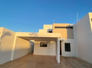 Casa · 186m² · 3 Recámaras · 2 Estacionamientos · Casa en Preventa en Conkal Yucatan Residencial Botánico Febrero 25