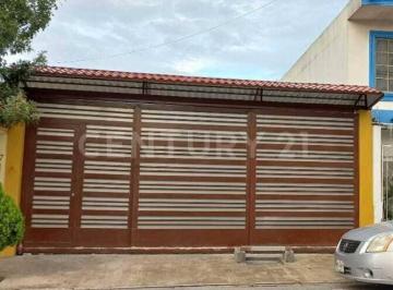 Terreno / Lote · 200m² · Terreno en Renta en Col. Martinez en Monterrey