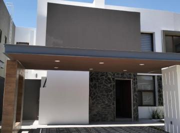 Casa · 204m² · 3 Recámaras · 2 Estacionamientos · Venta de Casa en Altozano Nueva Laguna Mod. Ignis