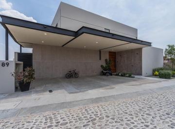 Casa de 3 habitaciones, Querétaro · Residencia en Venta en Lomas del Campanario Terreno: 380 m² Construcción: 480 m²