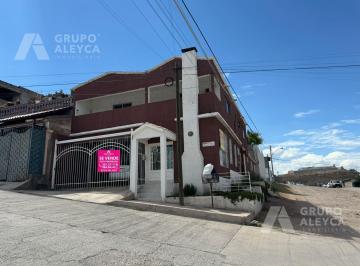 Casa · 188m² · 5 Recámaras · 1 Estacionamiento · Casa en Cerro de La Cruz