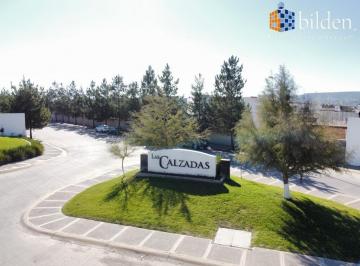 Terreno / Lote · 240m² · Terreno en Venta en Fracc. Las Calzadas Durango