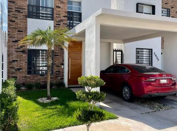 Casa de 3 habitaciones, Chihuahua · Casa Amueblada (Zona Reliz)
