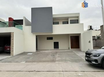 Casa · 218m² · 3 Recámaras · Casa en Venta en Fracc. El Lago Residencial Durango