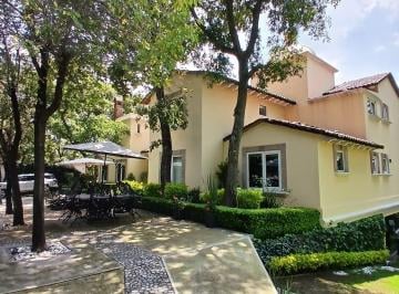 Casa de 4 habitaciones, Atizapán de Zaragoza · Casa en Venta en Hacienda de Valle Escondido