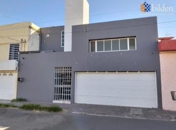 Casa · 310m² · 4 Recámaras · 2 Estacionamientos · Casa en Venta en Fracc. Camino Real Durango