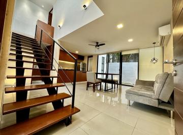 Casa · 150m² · 2 Recámaras · 2 Estacionamientos · Townhouse Amueblado en Renta de 2 Habitaciones
