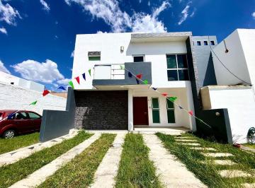Casa · 202m² · 3 Recámaras · 2 Estacionamientos · Frac. Residencial Sendero Las Moras 3 Hab. 2 Niveles