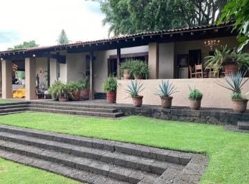Casa · 2012m² · 7 Recámaras · Impresionante Casa Estilo Hacienda en Los Limoneros, Cuernavaca