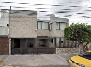 Casa de 4 habitaciones, Gustavo A. Madero · Casa en Remate Bancario en Lindavista Cerca del Deportivo Miguel Aleman