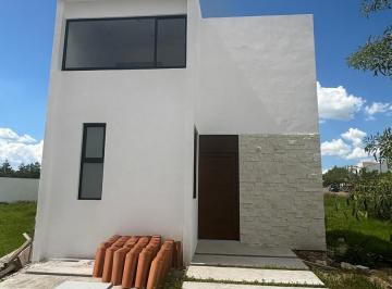 Casa · 95m² · 3 Recámaras · 2 Estacionamientos · Casa en Ciudad Maderas Residencial, El Marqués, Querétaro