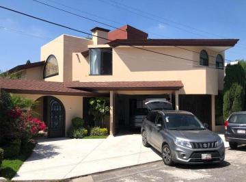 Casa de 4 habitaciones, San Pedro Cholula · Casa en Venta Cholula Momoxpan Fraccionamiento La Joya