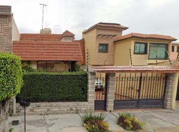 Casa de 4 habitaciones, Atizapán de Zaragoza · ¡Gran Casa Adjudicada! ¡En Remate Bancario, Cesión Ante Notario!