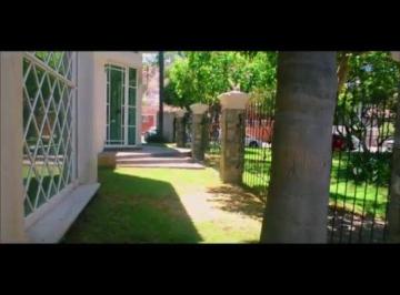Casa de 4 habitaciones, Zapopan · Casa en Jardín 1 Secc