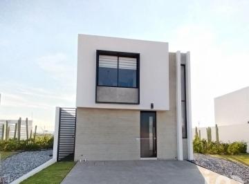 Casa · 123m² · 4 Recámaras · 2 Estacionamientos · Casa en Venta en Aguascalientes Al Norte