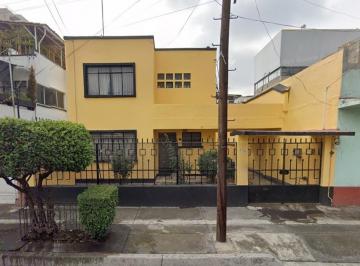 Casa de 4 habitaciones, Benito Juárez · Casa en Venta en Benito Juárez