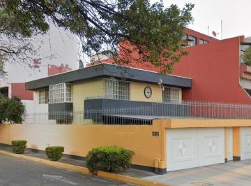 Casa de 4 habitaciones, Coyoacán · Casa en Paseos de Taxqueña Coyoacán en Remate Bancario Cerca de Plaza Taxqueña