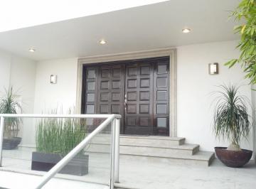 Casa de 4 habitaciones, Naucalpan de Juárez · Casa en Venta en Villa Magna, Interlomas