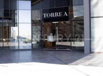 Oficina · 168m² · 7 Estacionamientos · Oficina en Venta Ubicada en Torre Azenzo Center, Chihuahua
