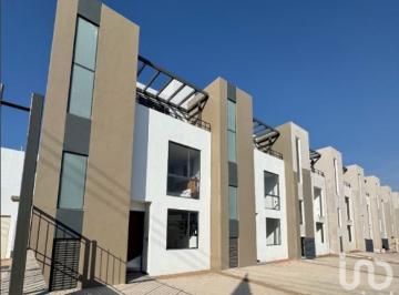 Casa · 132m² · 3 Recámaras · 2 Estacionamientos · Amplia Casa de 3 Recamaras en Pachuca