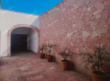 Casa de 3 habitaciones, Querétaro · Casa en Venta en El Centro de Querétaro con Uso de Suelo