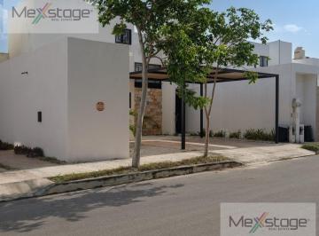 Casa · 155m² · 3 Recámaras · 2 Estacionamientos · Casa en Real Montejo