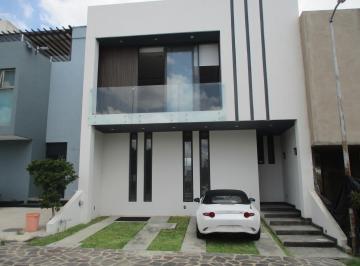 Casa en condominio de 3 habitaciones, Zapopan · Excelente Casa en Venta Valle Imperial Coto Avellana