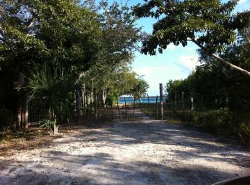 Terreno / Lote · 2400m² · Terreno a Pie de La Laguna de Bacalar