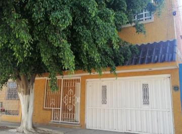 Casa de 4 habitaciones, León · Casa Renta Amueblada | Frente a Soriana Satélite | Central de Abastos | San Francisco del Rincón