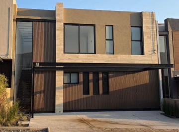 Casa de 4 habitaciones, Querétaro · Casa Avantgard en Venta en Altozano