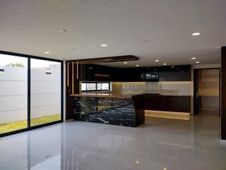 Casa en condominio · 616m² · 5 Recámaras · 3 Estacionamientos · Residencia en Venta Nueva en Lomas de Angelopolis 3, Puebla