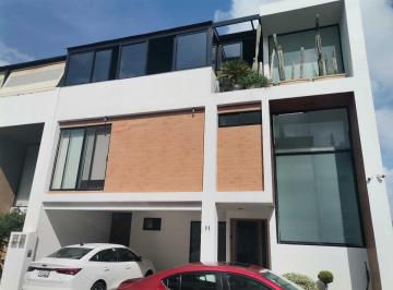 Casa de 3 habitaciones, San Pedro Cholula · Casa en Venta La Carcaña Cerca Periferico