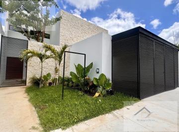 Casa · 300m² · 4 Recámaras · 2 Estacionamientos · Casa en Pueblo Dzitya