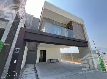 Casa · 271m² · 3 Recámaras · 2 Estacionamientos · Casa en Venta La Joya de La Montaña