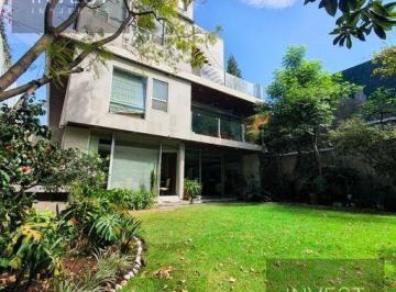 Casa · 1100m² · 5 Recámaras · 4 Estacionamientos · Casa en Lomas de Chapultepec