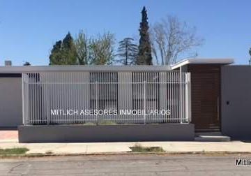 Oficina · 700m² · 1 Recámara · 4 Estacionamientos · Oficinas Venta San Felipe $9,900,000