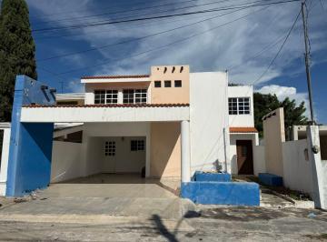 Casa de 3 habitaciones, Mérida · Se Renta Amplia Casa en Bugambilias de Chuburnà