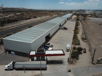 Local comercial · 690m² · Bodegas en Renta Dentro de Microparque en Eje 132
