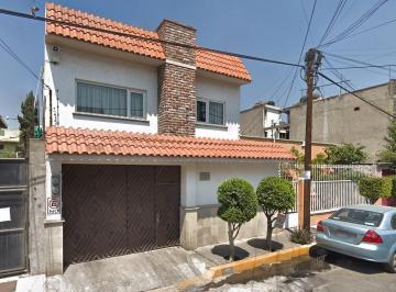 Casa de 3 habitaciones, Gustavo A. Madero · Casa en Lindavista Vallejo en Recuperacion Bancaria