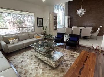 Casa · 300m² · 3 Recámaras · 3 Estacionamientos · Casa - Campestre