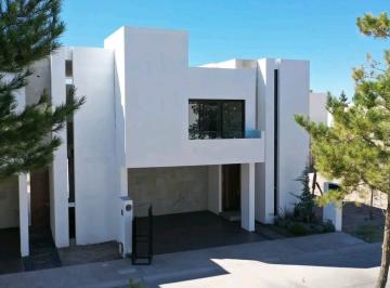 Casa · 237m² · 3 Recámaras · 2 Estacionamientos · Casas en Venta en Fracc. Las Calzadas Durango