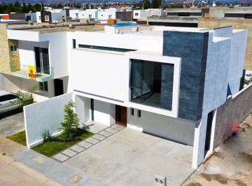 Casa · 189m² · 3 Recámaras · 2 Estacionamientos · Casas en Venta en Fracc. Las Calzadas Durango