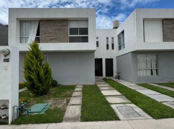Casa de 3 habitaciones, San Luis Potosí · Casa en Renta en Privada por Camino Santa Rita