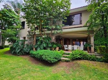 Casa en condominio de 4 habitaciones, Zapopan · Residencia Santa Isabel, Zona Colinas de San Javier en Zapopan