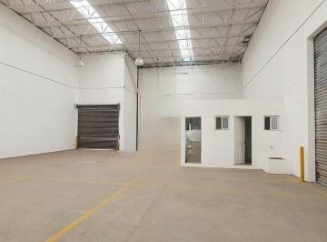 Bodega comercial · 550m² · 3 Estacionamientos · Bodega Industrial en Renta Al Norte con Anden Para Tráiler Chihuahua