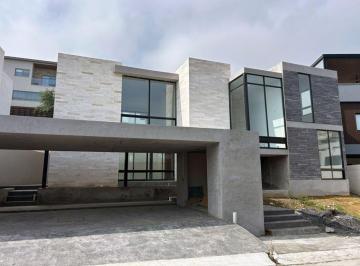 Casa de 3 habitaciones, Monterrey · Casa con 3 Recámaras en Venta, 568 m² Superficie de Terreno, Sierra Alta