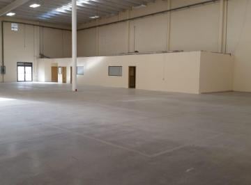 Bodega comercial · 792m² · 7 Estacionamientos · En Renta Bodega Industrial