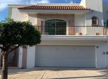 Casa · 4 Recámaras · 3 Estacionamientos · Casa en Renta en Colinas de San Miguel Br1